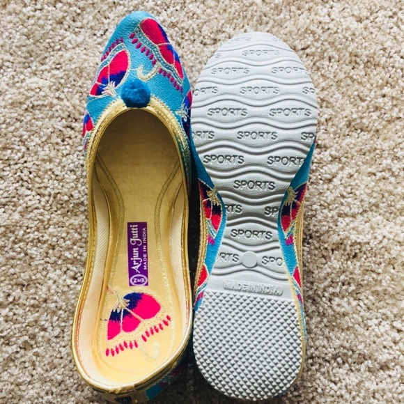 MOVING OUT In TWO WEEKS! HELP! Blue Umbrella Jutti - Picture 6 of 7